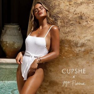 NWT Cupshe x Jojo Fletcher Lauren Belted Bandeau One Piece Swimsuit
